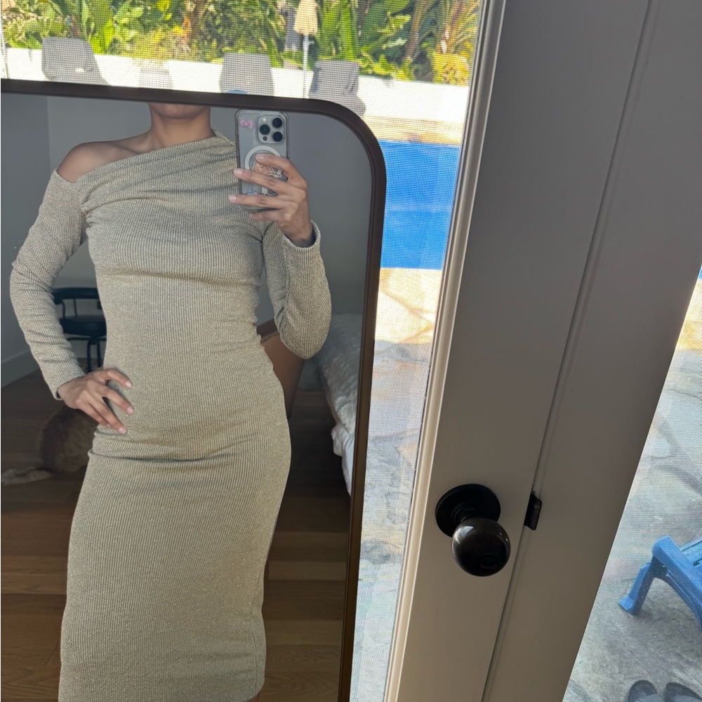 Zara- Elegant Off-Shoulder gold shimmery Dress